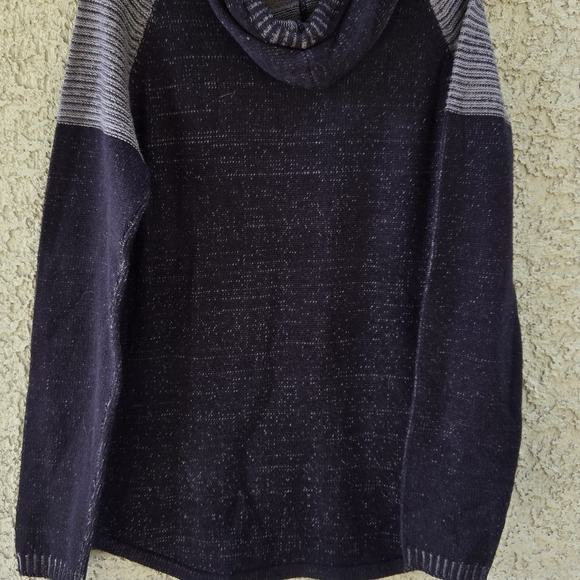 Hedge Pullover Hooded Sweater - Picture 10 of 10